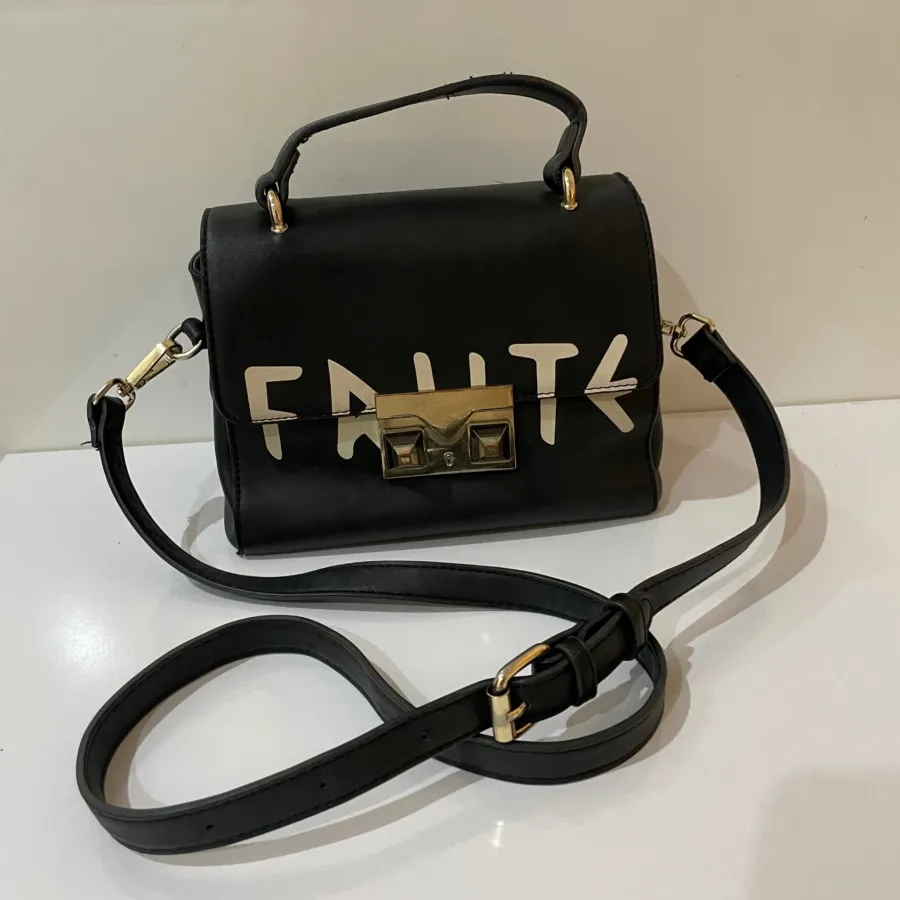 کیف دوشی خارجی