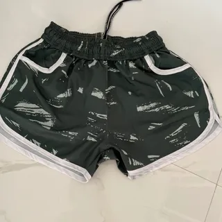 شورتک ورزشی