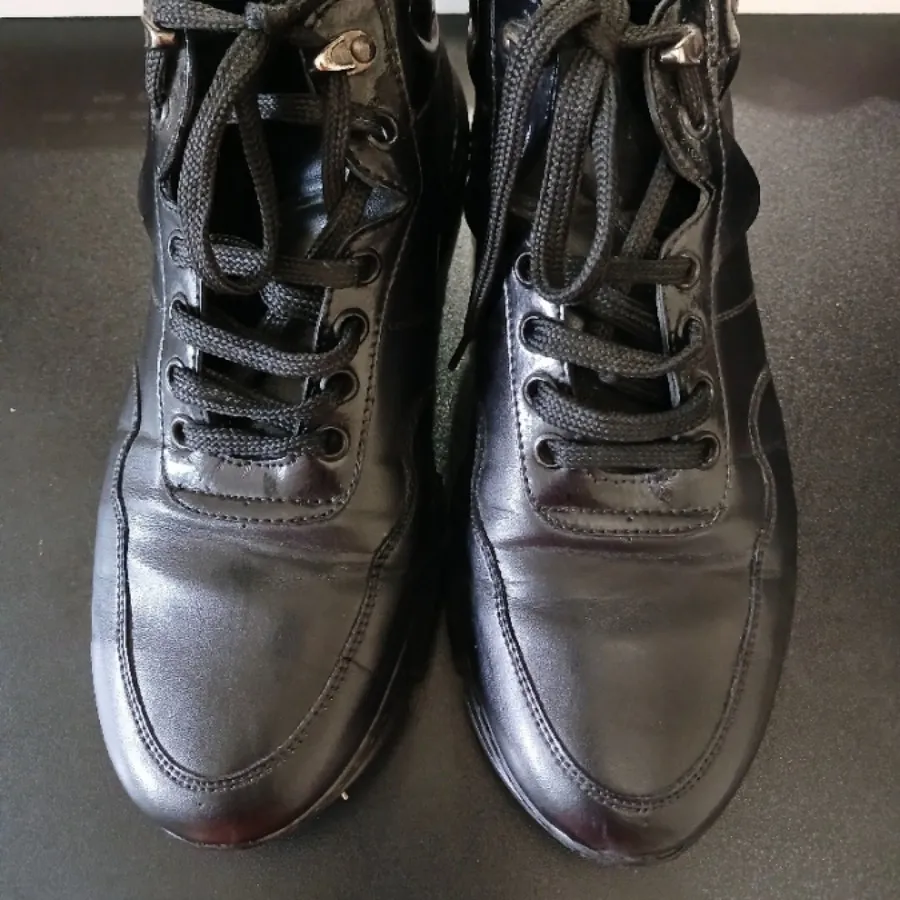 کفش نیم بوت