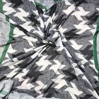 روسری قواره بزرگ