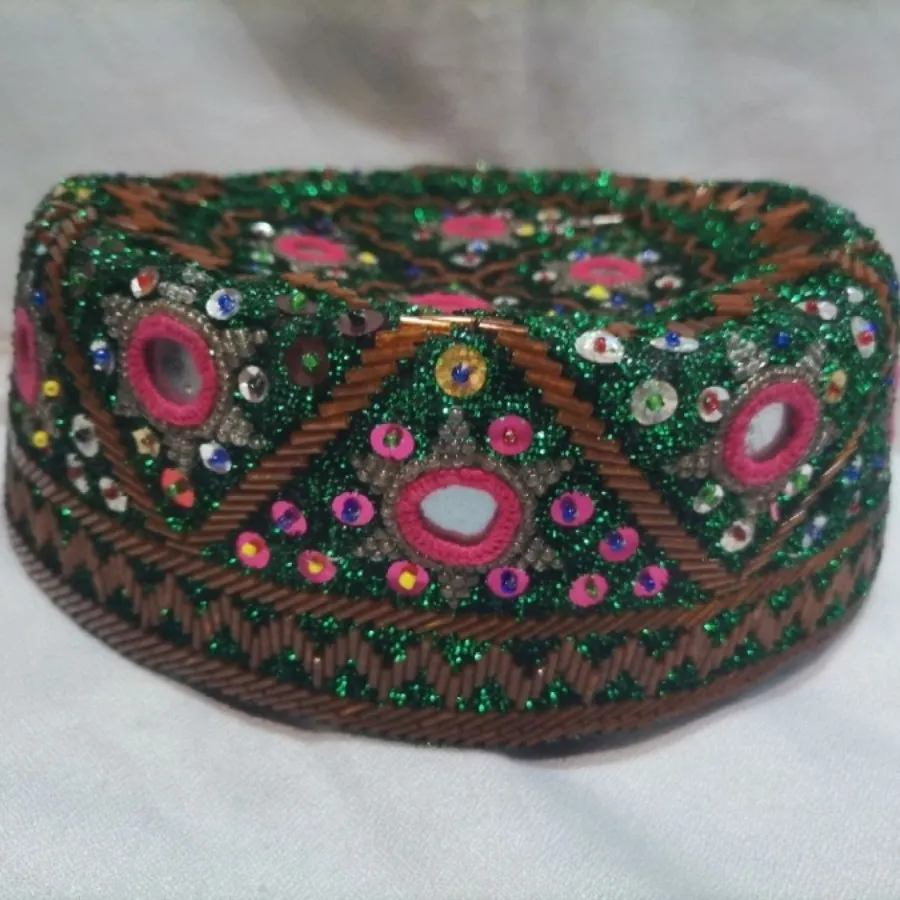 کلاه منجوق دوزی سنتی