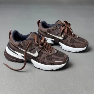 کتونی نایک v2k