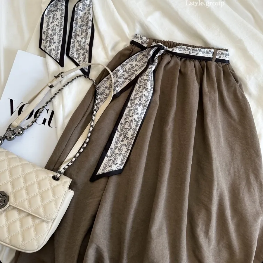 دامن پاییزی