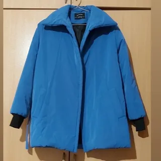 کاپشن آبی فیروزه ای