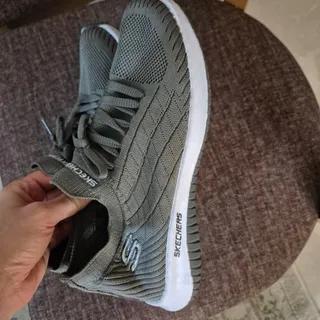 کفش پیاده روی