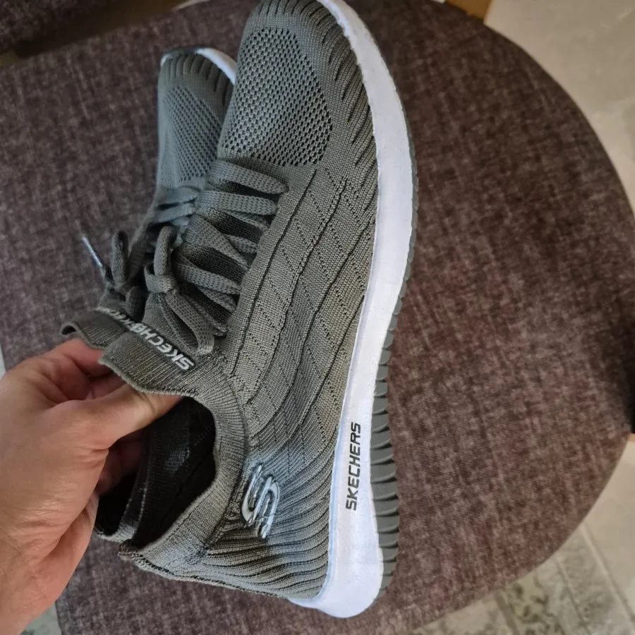 کفش پیاده روی