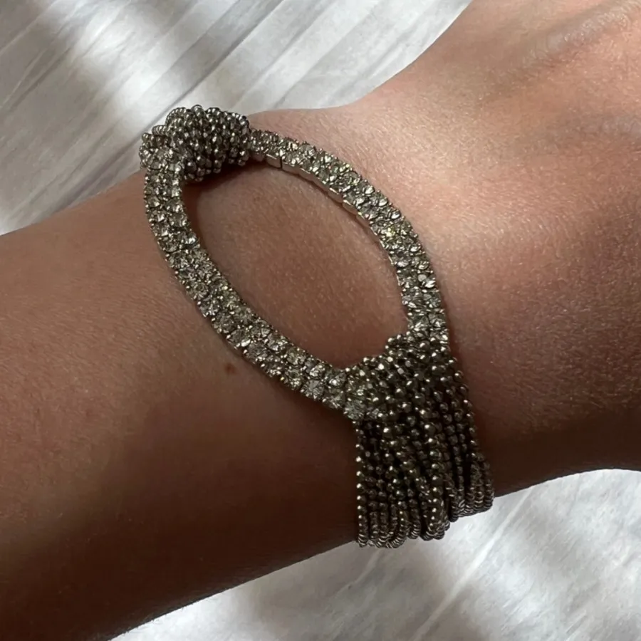 دستبند خیلی شیک