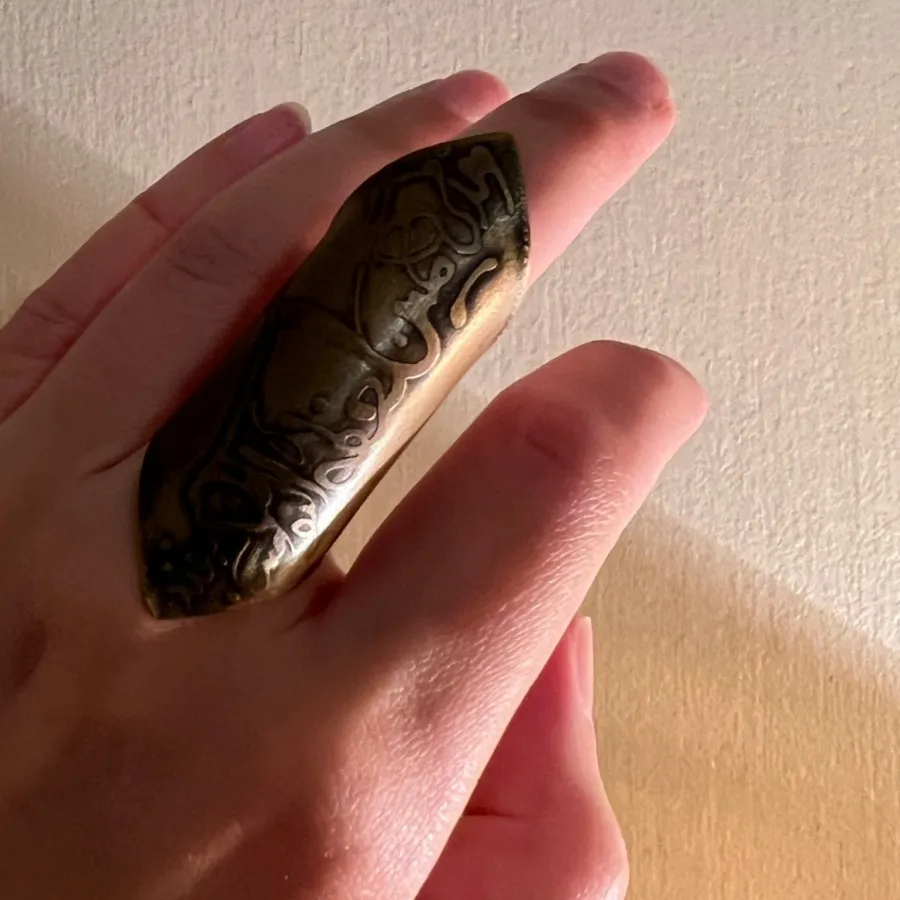 انگشت پوش(انگشتر برنجی)