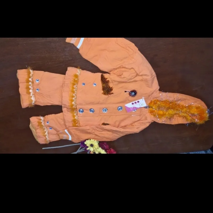 کاپشن وشلوار