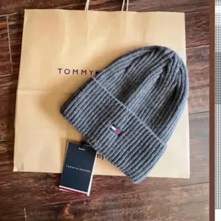 کلاه بافت تامی هلفیگر اصل