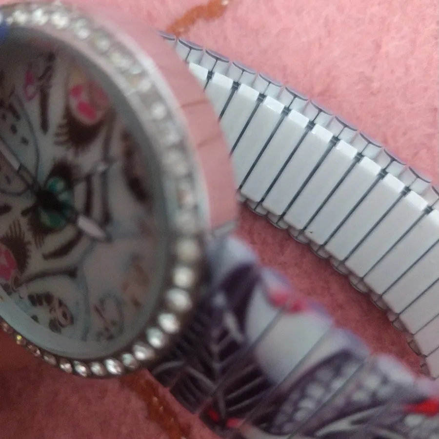 ساعت دخترانه