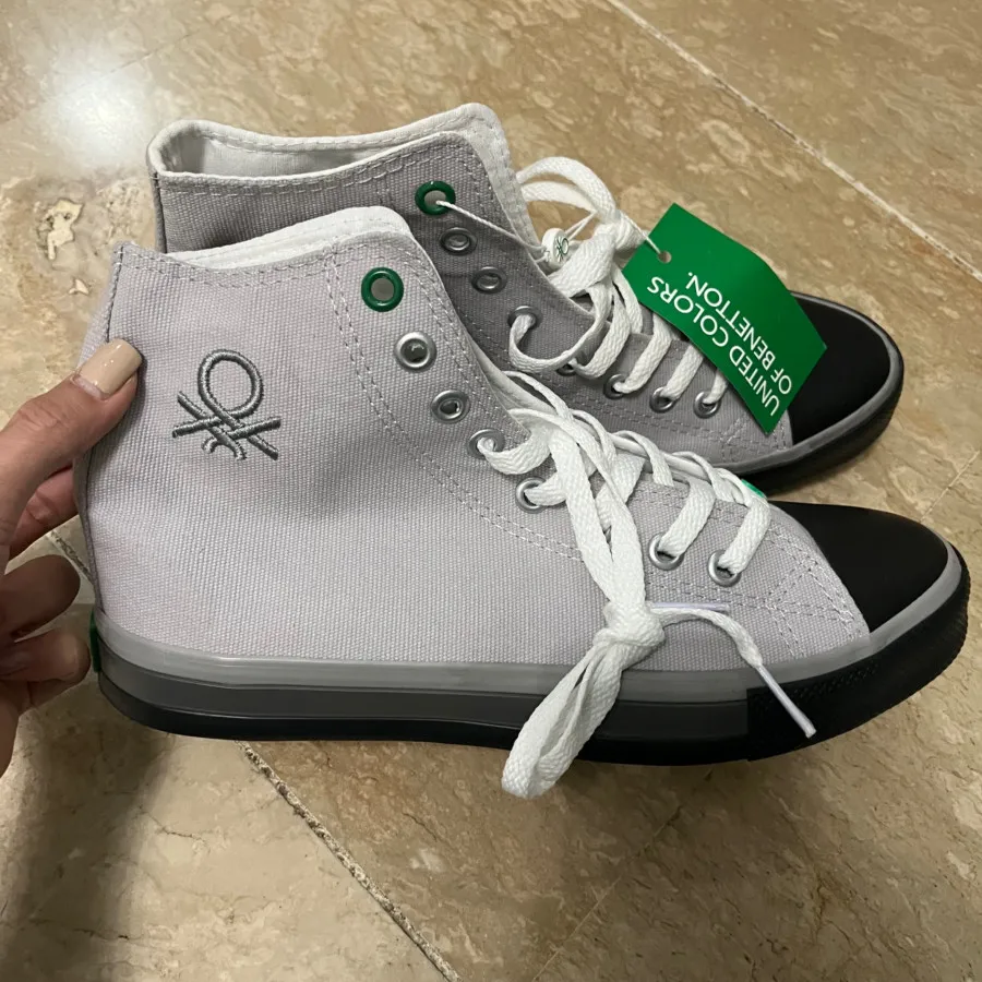 کفش بنتون مردونه