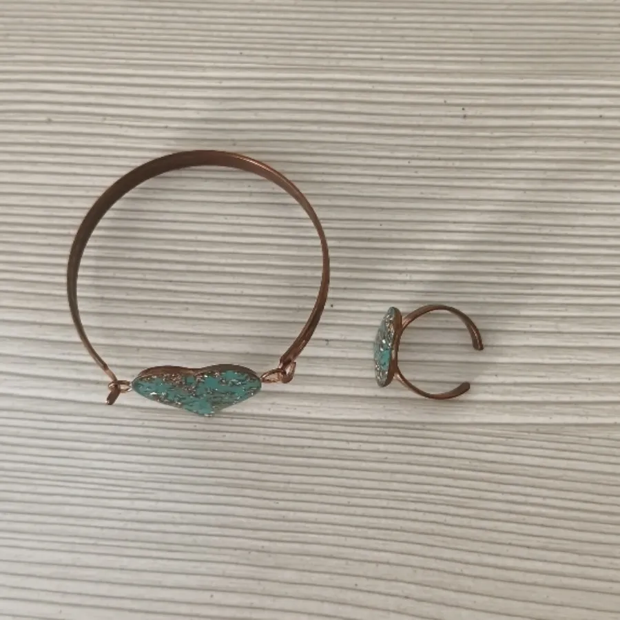 انگشتر و دستبند مسی آبی