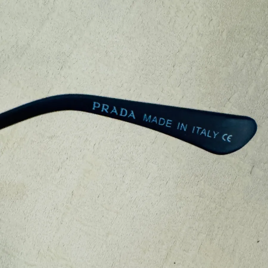 عینک پرادا اسپرت