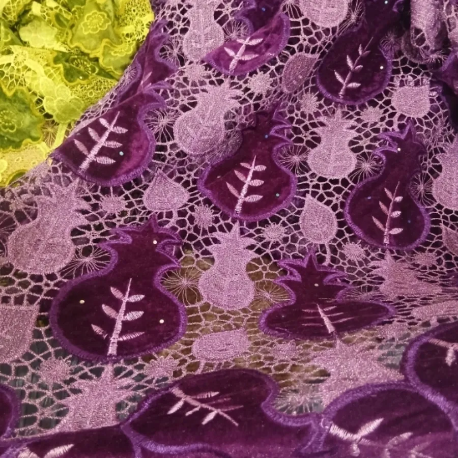 پارچه گل مخملی