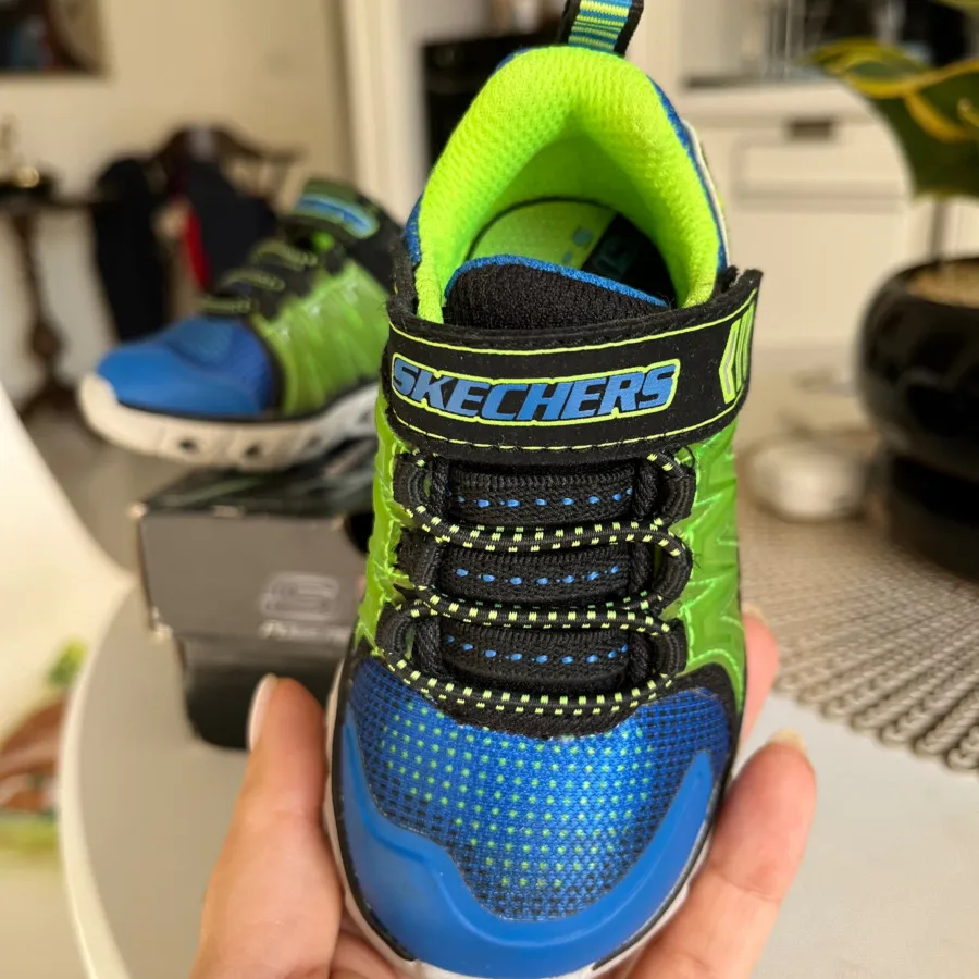 کفش اسکچرز اصل