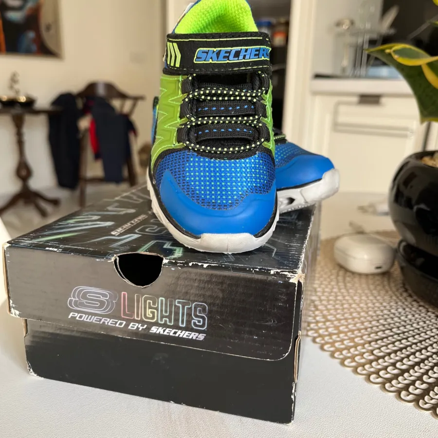 کفش اسکچرز اصل