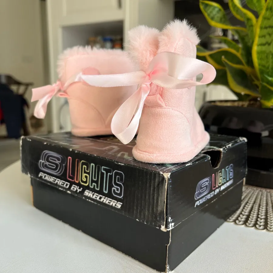 بوت دخترانه