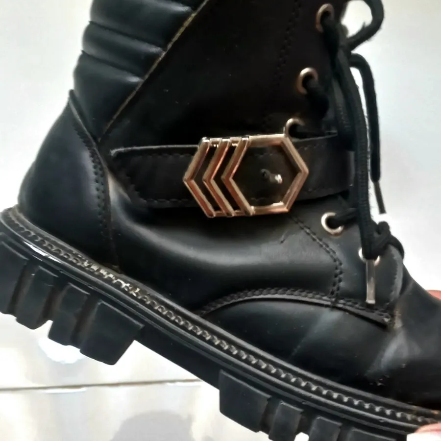 بوت دخترانه