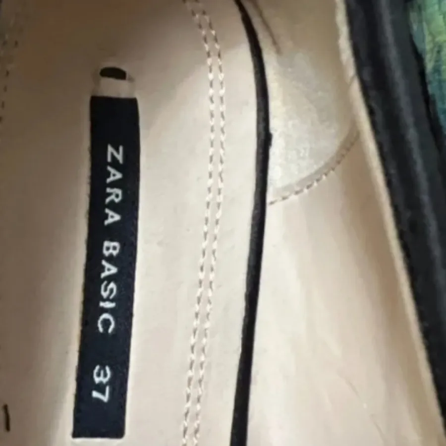 کفش کالج سایز 37