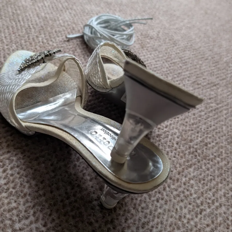 صندل سفید صدفی