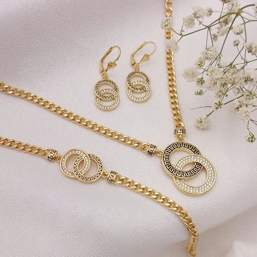 سرویس ورساچ