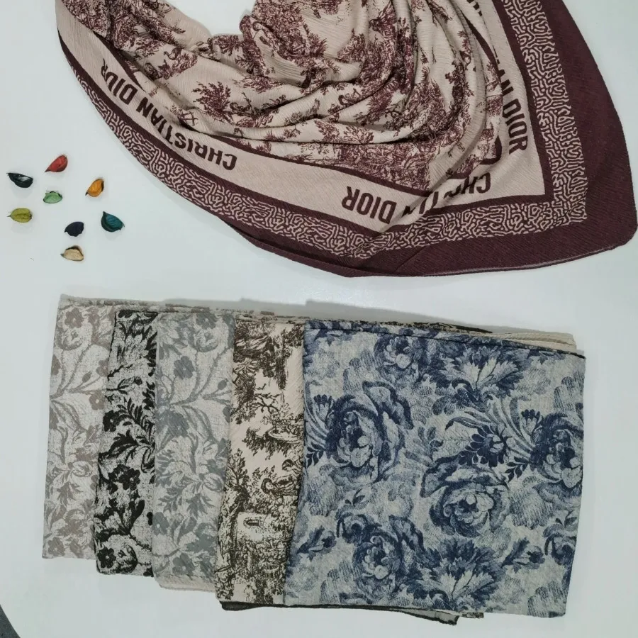 روسری پلیسه