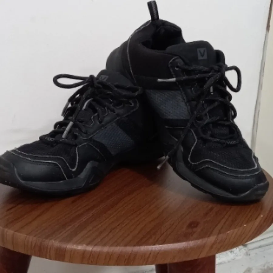 کتونی ورزشی