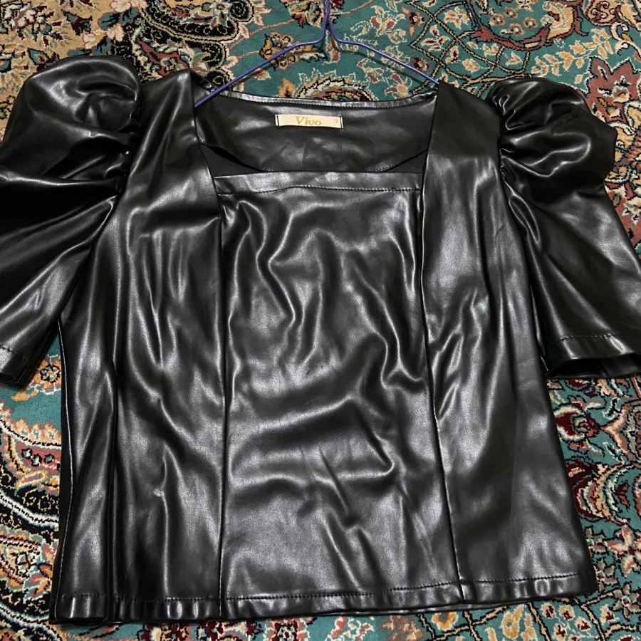 ست شومیزشلوارک چرم