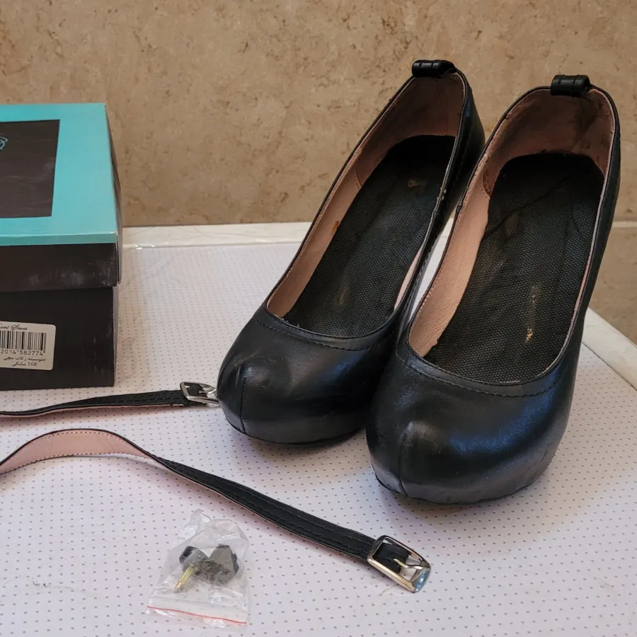 کفش پاشنه بلندجلو بسته