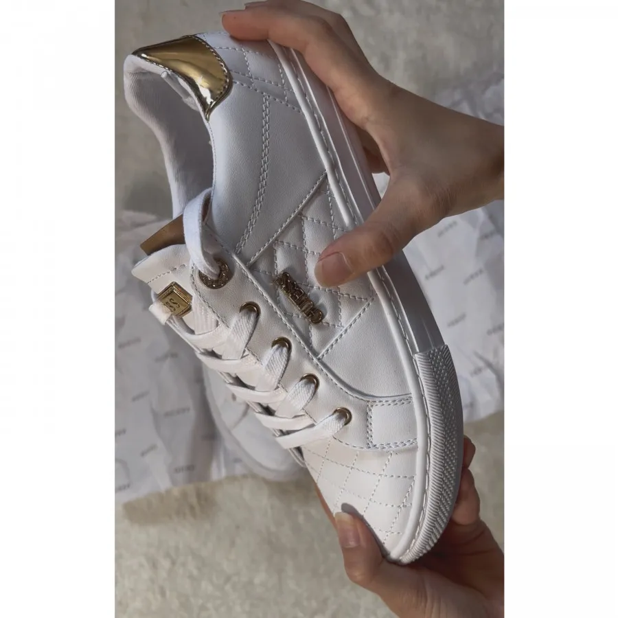 کفش سفید زنانه برند Guess