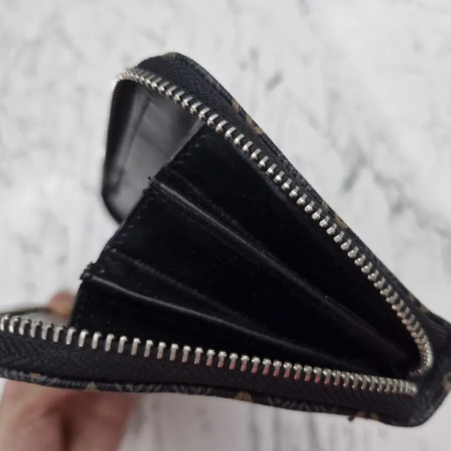 کیف پول زنانه