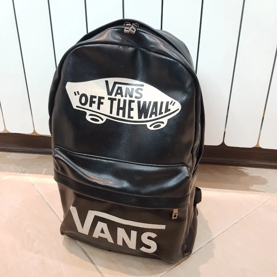 وله پشتی چرم ونس