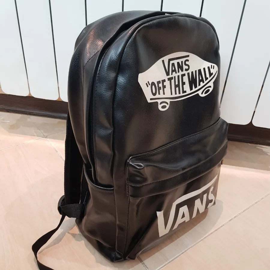 وله پشتی چرم ونس