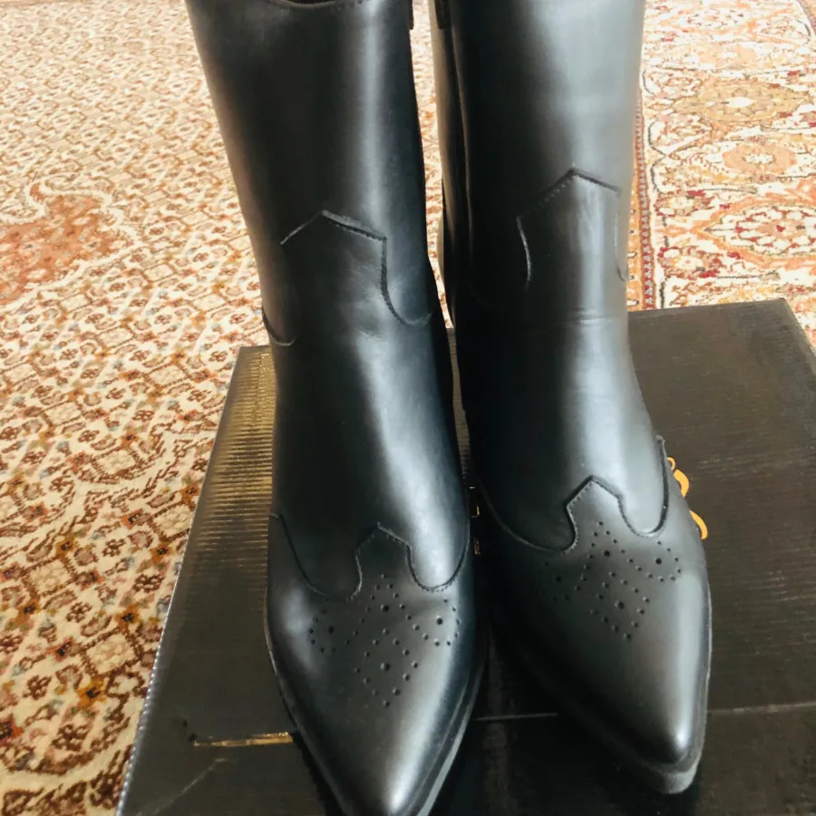 پوتین کاملا نو نو