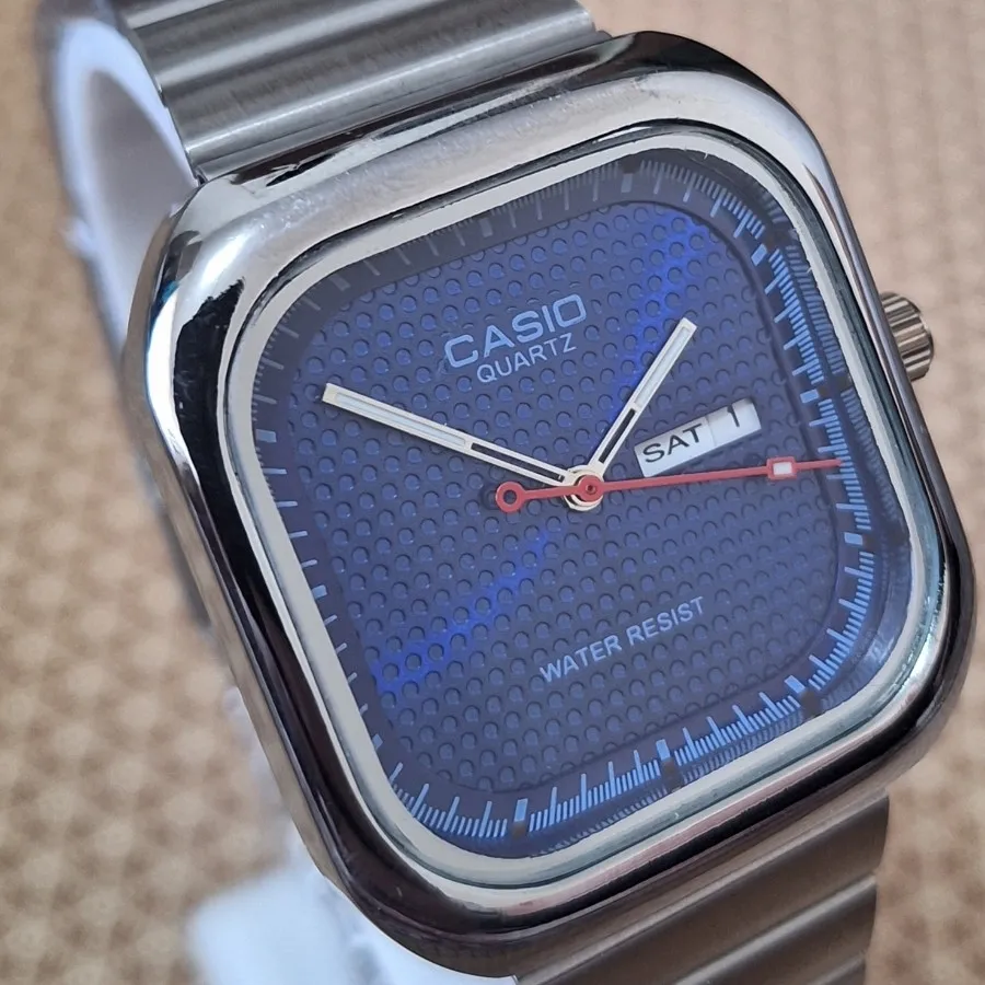 ساعت مچی کاسیو صفحه مربعی