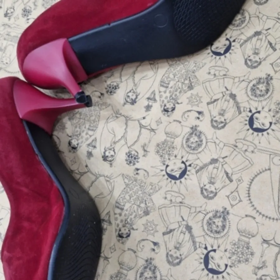 کفش مجلسی زنانه قرمز