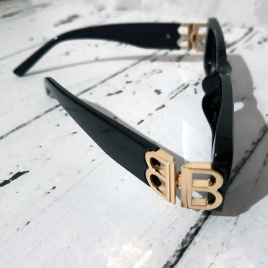 عینک آفتابی Burberry