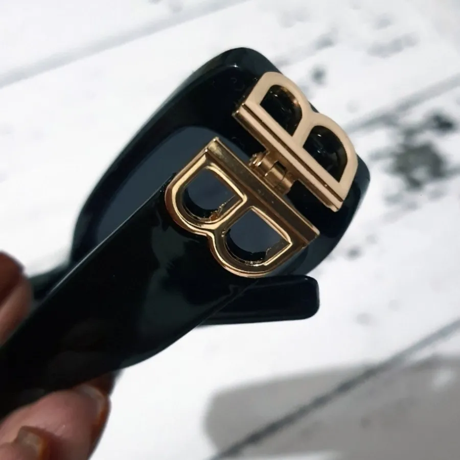 عینک آفتابی Burberry