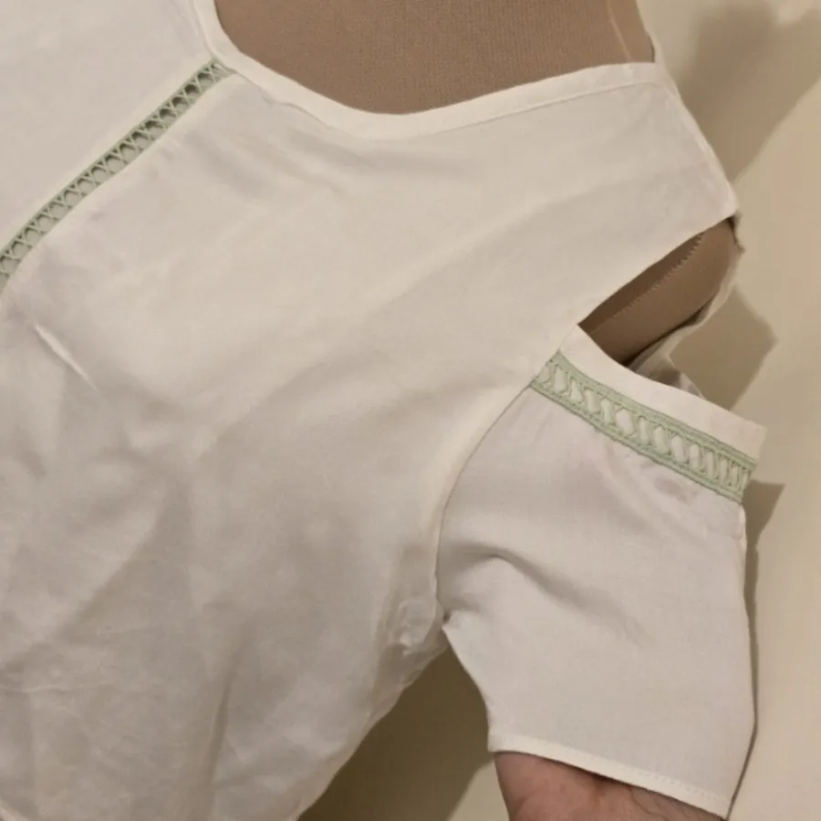 پیراهن سفید