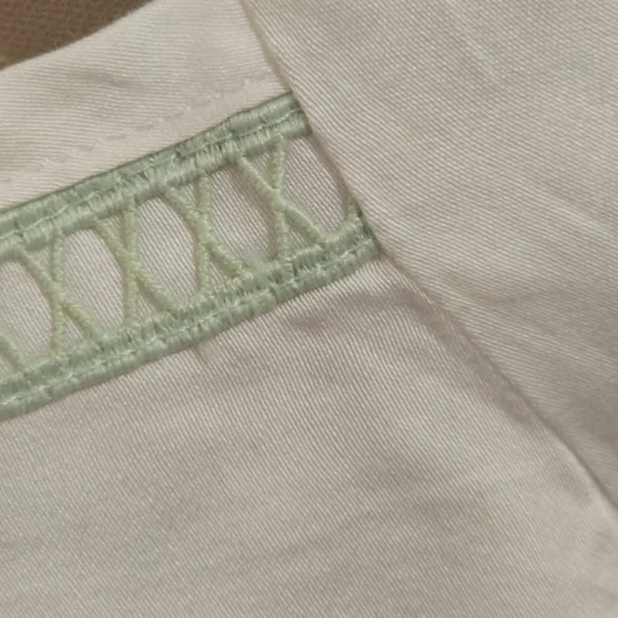 پیراهن سفید