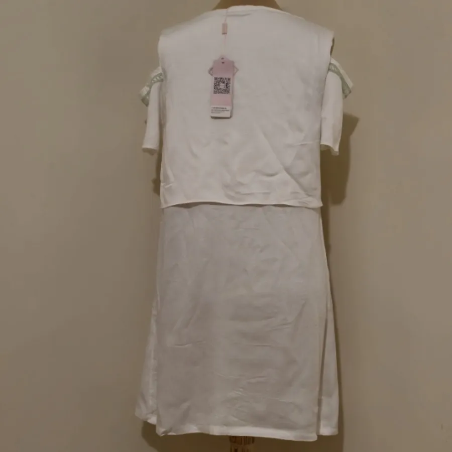 پیراهن سفید