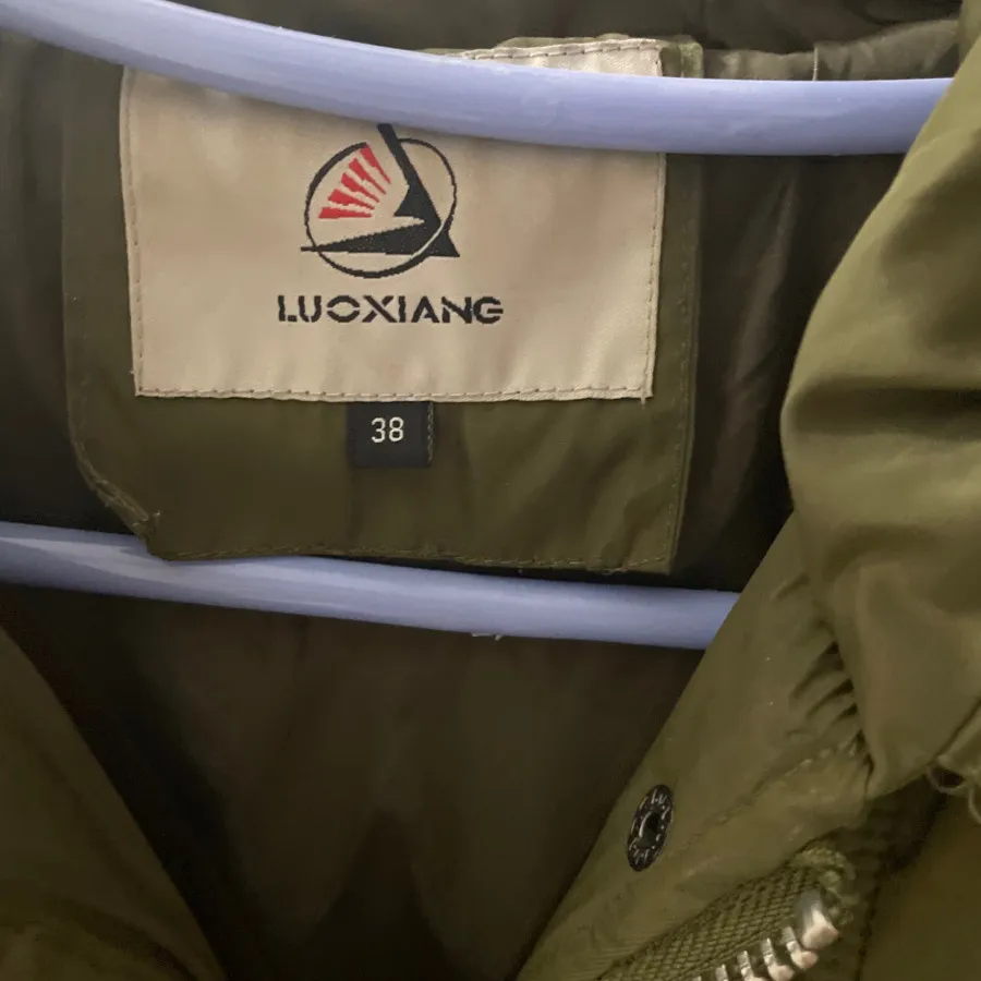 کاپشن و بارونی