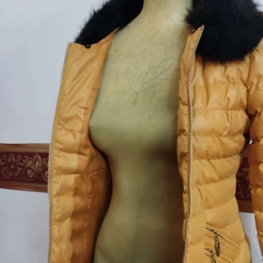 کاپشن یقه خزدار کوتاه