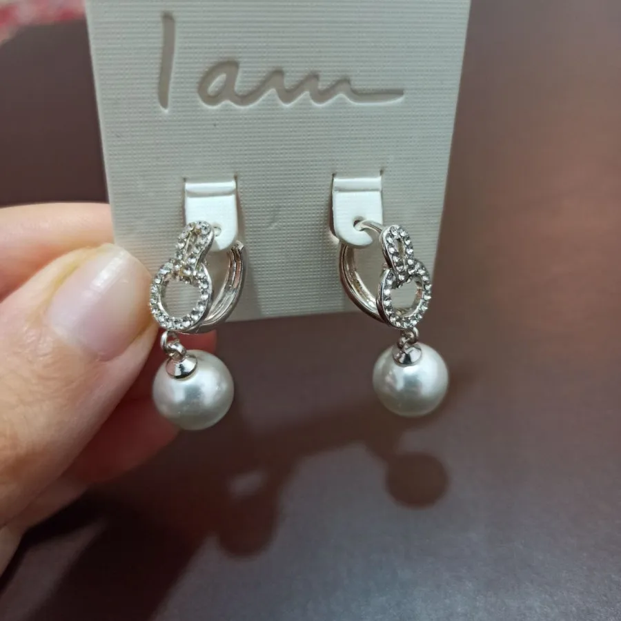 گوشواره جذاب و زیبا