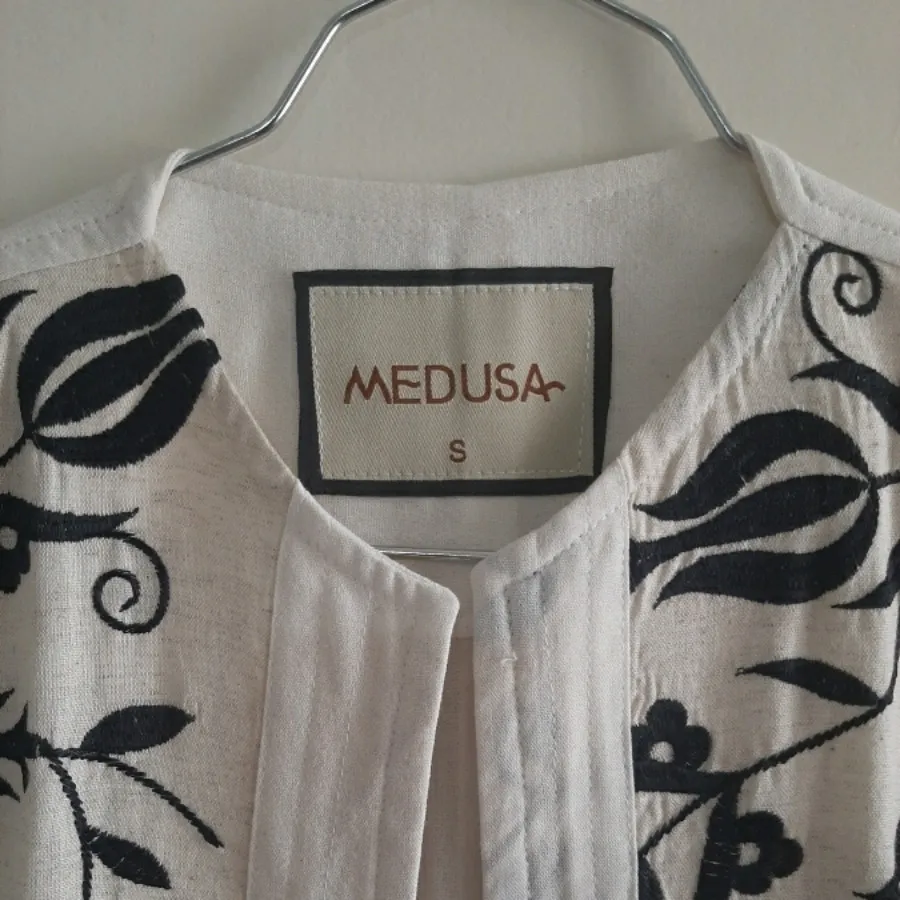 جلیقه گلدوزی