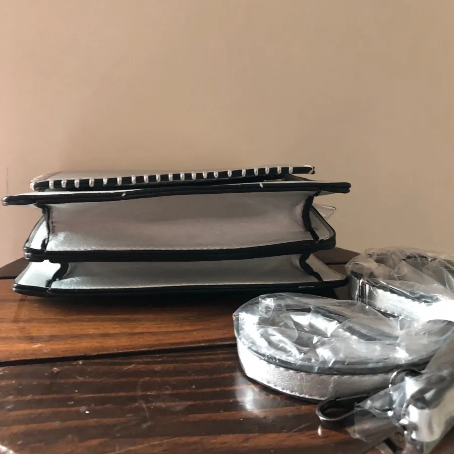 کیف مجلسی نقره ای وارداتی