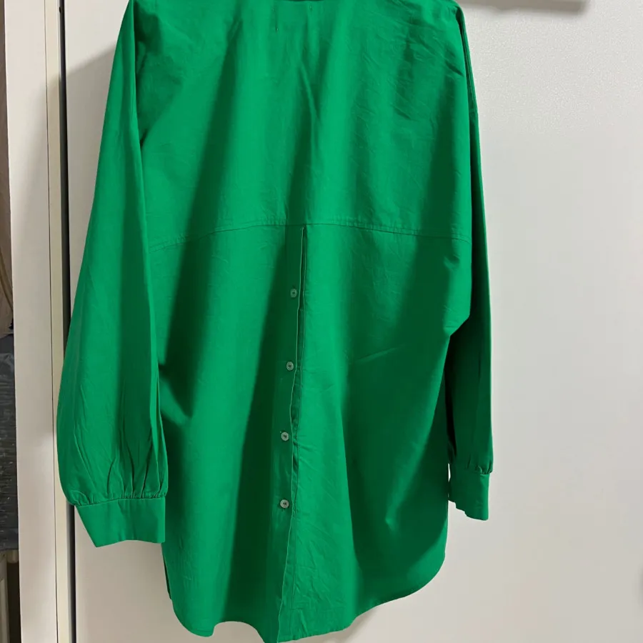 شومیز‌ وشلوار جین