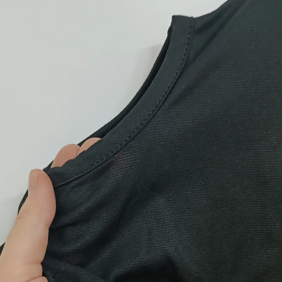 تیشرت مشکی نو زنجیر دار