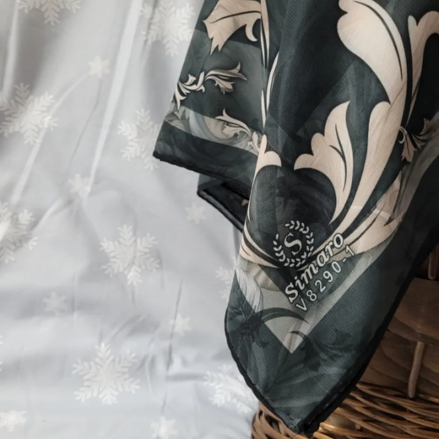 ⚜️روسری طرح برگ